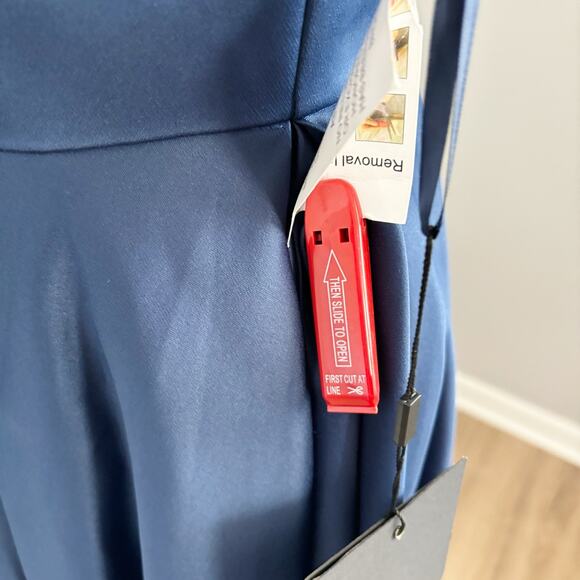 Mac Duggal 8 NWT - Picture 11 of 12